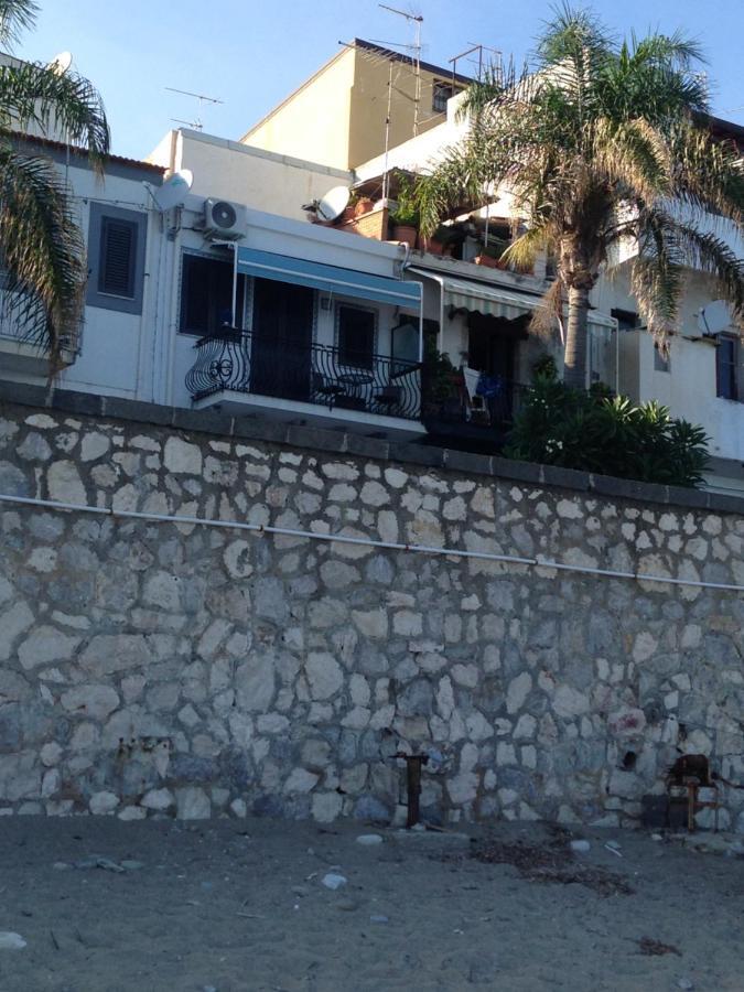 Casa Nicole Fronte Mare Villa Giardini Naxos Luaran gambar